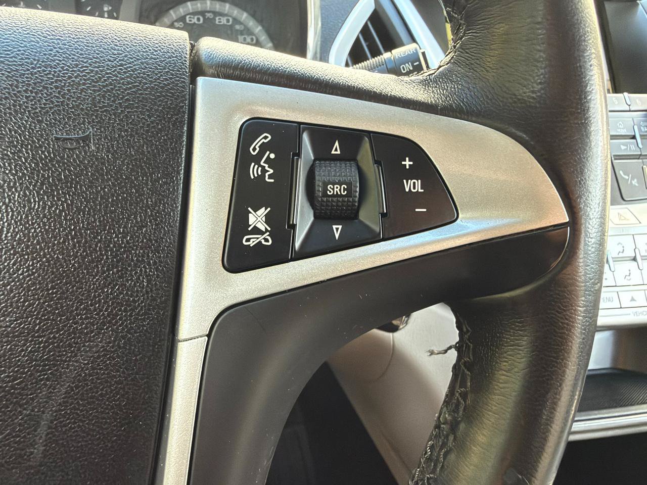Used 2017 GMC Terrain SLT w/ Open Road Package FWD image 32