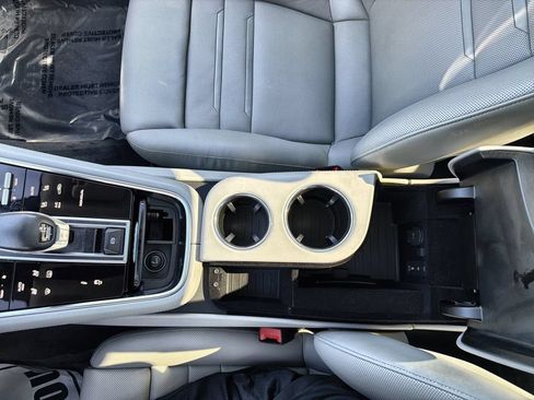 Used 2018 Porsche Panamera 4 AWD/4WD image 24