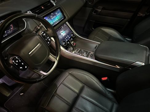 Used 2022 Land Rover Range Rover Sport SE image 9