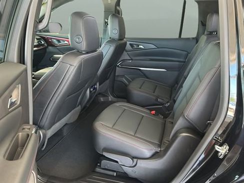 Used 2026 Chevrolet Traverse Z71 AWD/4WD image 16