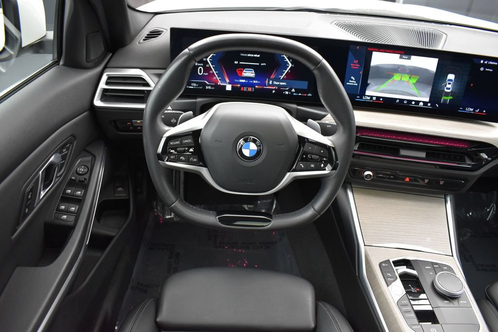 Used 2025 BMW 330i xDrive Sedan AWD/4WD image 15
