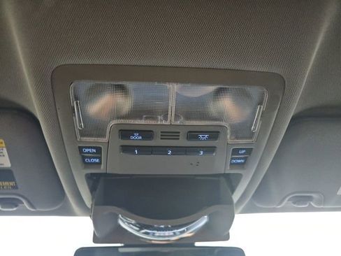 Used 2019 Toyota Highlander XLE image 58