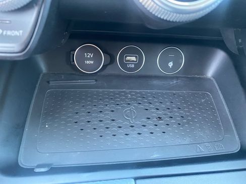 Used 2022 Genesis G70 2.0T w/ Prestige Package AWD/4WD image 21