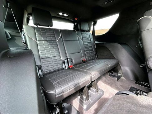 Used 2023 Cadillac Escalade Sport Platinum w/ LPO, ONYX Package AWD/4WD image 27