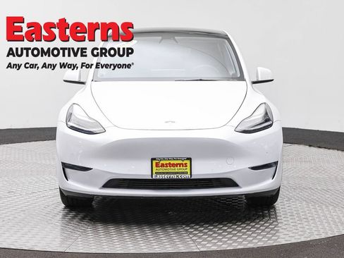 Used 2021 Tesla Model Y Long Range AWD/4WD image 2