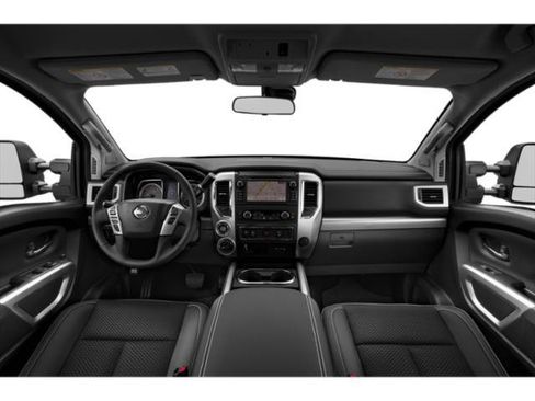 Used 2019 Nissan Titan PRO-4X w/ Pro-4x Convenience Package AWD/4WD image 11