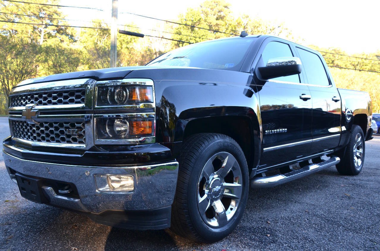 Used 2014 Chevrolet Silverado 1500 LTZ w/ LTZ Plus Package AWD/4WD image 2
