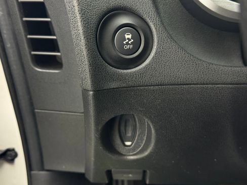 Used 2011 Nissan 370Z Touring image 16