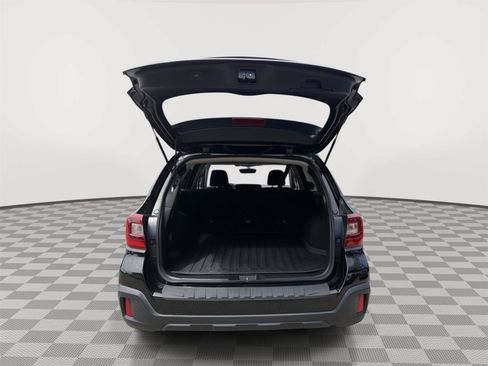 Used 2018 Subaru Outback 2.5i Premium AWD/4WD image 7