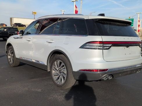 Used 2025 Lincoln Aviator AWD image 7