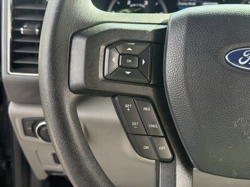 Used 2021 Ford F550 4x4 Regular Cab Super Duty w/ XLT Value Package image 13