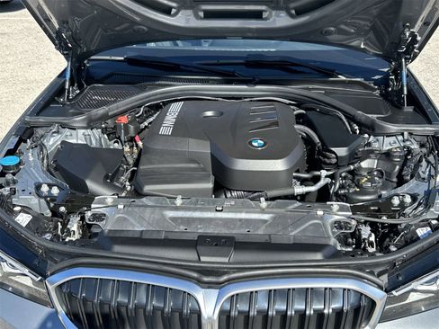Used 2025 BMW 330i xDrive Sedan image 9