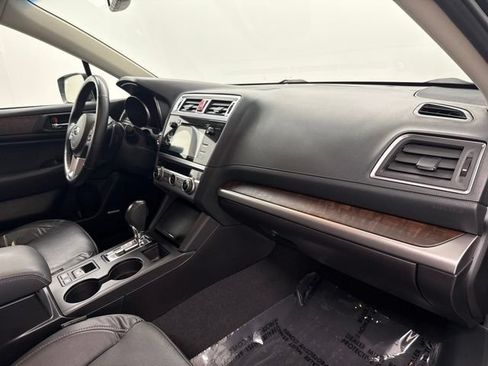 Used 2016 Subaru Outback 2.5i Limited AWD/4WD image 27