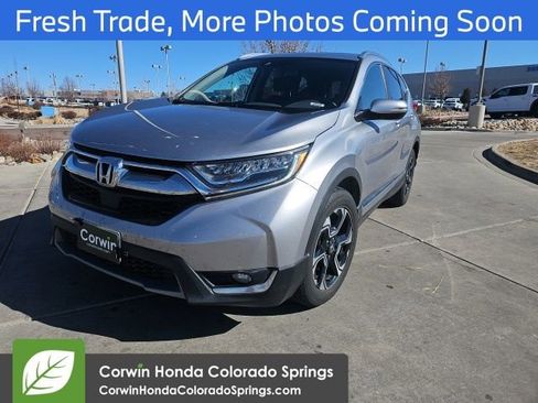 Used 2019 Honda CR-V Touring image 3