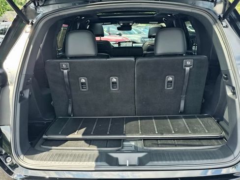 Used 2025 Honda Pilot Black Edition image 11