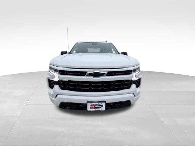 Used 2026 Chevrolet Silverado 1500 RST AWD/4WD image 3
