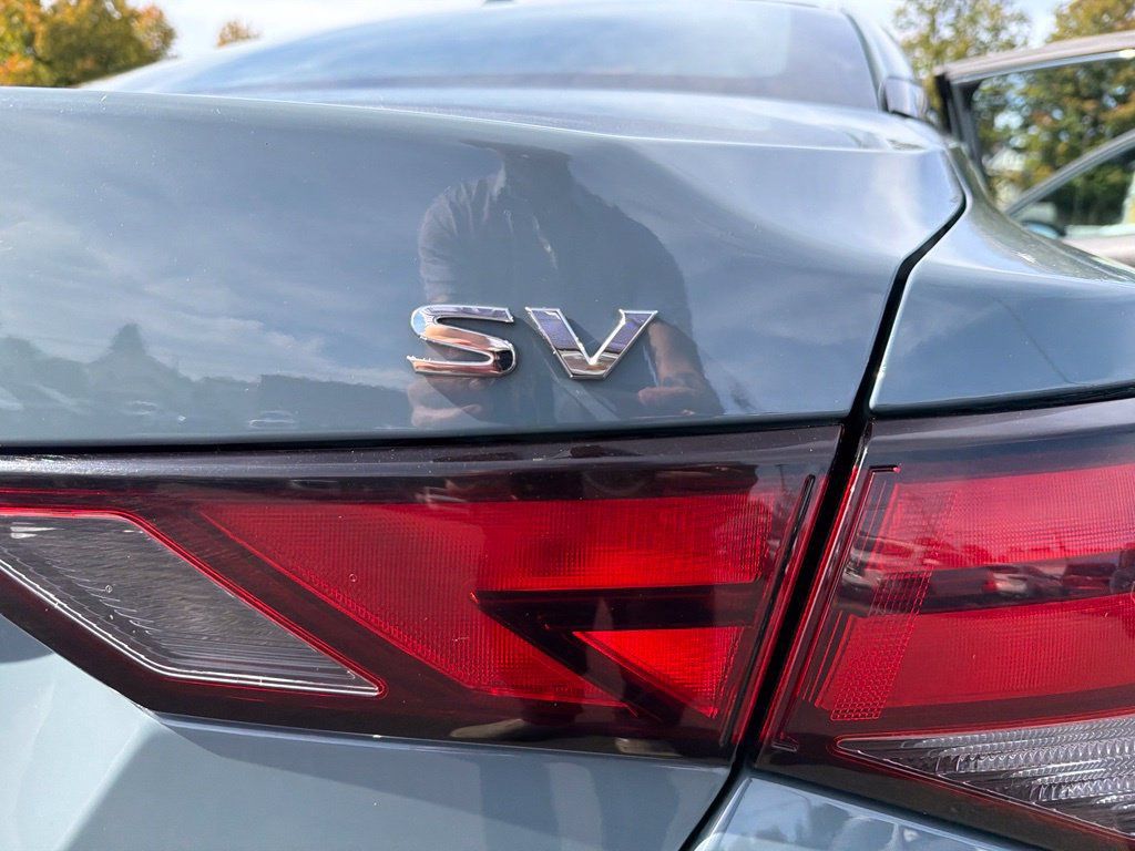 Used 2024 Nissan Sentra SV w/ All-Weather Package FWD image 21