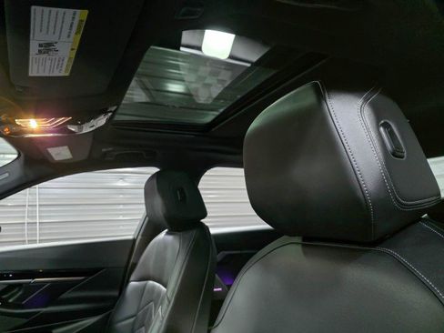 Used 2025 BMW 530i xDrive w/ Premium Package image 14