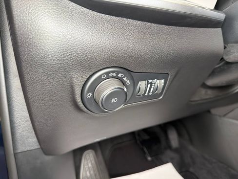 New 2026 Jeep Compass Limited AWD/4WD image 17