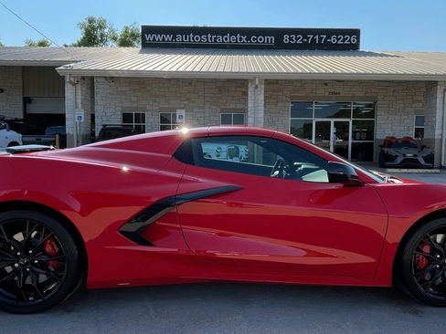 Used 2024 Chevrolet Corvette Stingray Convertible w/ Z51 Performance Package image 8