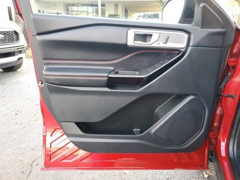 Certified 2023 Ford Explorer ST-Line w/ Class IV Trailer Tow Package image 18