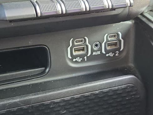 Used 2021 RAM 1500 Big Horn AWD/4WD image 30