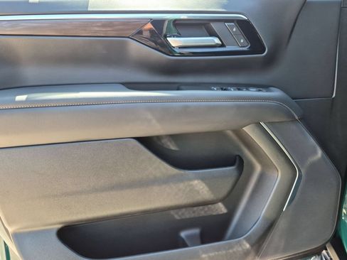 Used 2026 Chevrolet Tahoe LS w/ LPO, Dark Essentials Package RWD image 10