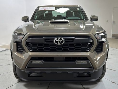 Certified 2024 Toyota Tacoma TRD Sport image 2