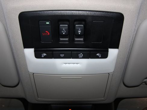 Used 2024 Nissan Rogue SL w/ SL Premium Package image 21