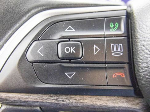 Used 2021 Jeep Grand Cherokee L Limited image 32