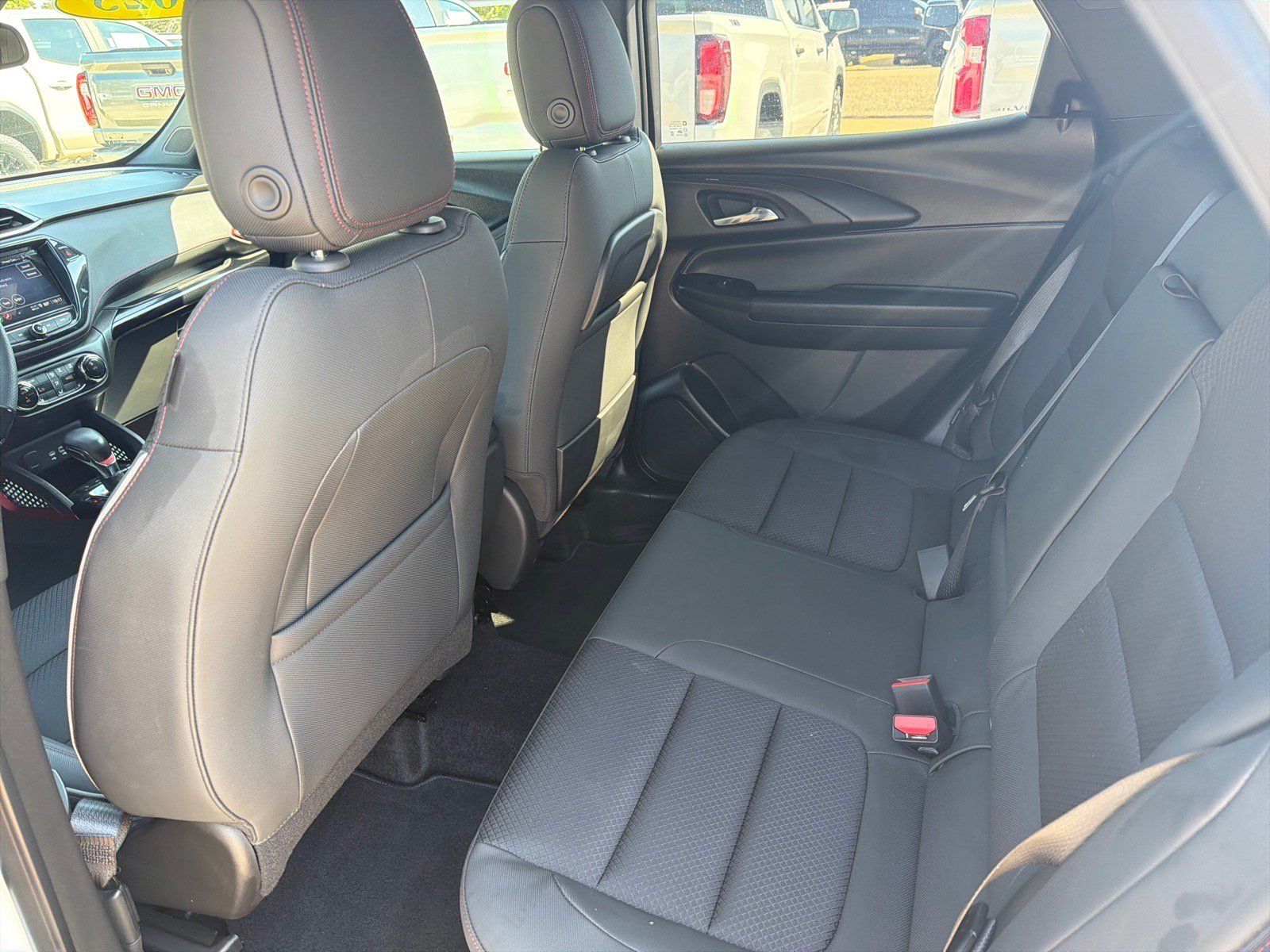 Used 2023 Chevrolet TrailBlazer RS w/ Convenience Package AWD/4WD image 11