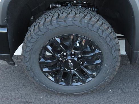 New 2025 Chevrolet Silverado 3500 LTZ w/ Trail Boss Package image 13