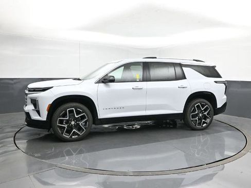 New 2026 Chevrolet Traverse High Country w/ LPO, Floor Liner Package image 2