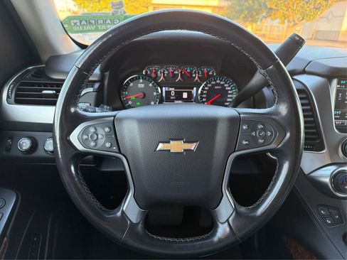 Used 2020 Chevrolet Tahoe Premier AWD/4WD image 17