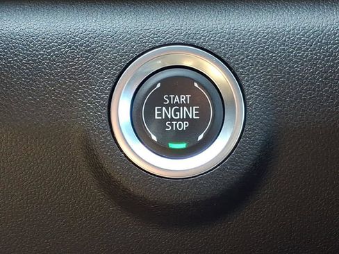 Used 2025 GMC Terrain Elevation AWD/4WD image 16