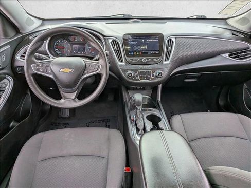Used 2024 Chevrolet Malibu LT FWD image 23
