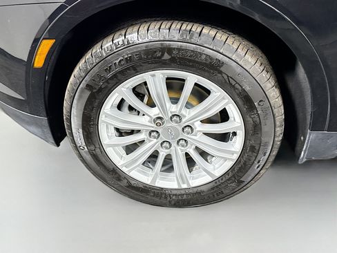 Used 2017 Cadillac XT5 Luxury image 38