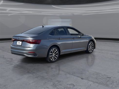 New 2026 Volkswagen Jetta SE image 5