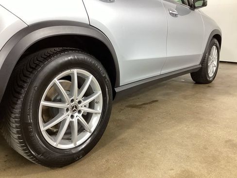 Used 2025 Mercedes-Benz GLE 350 4MATIC image 9