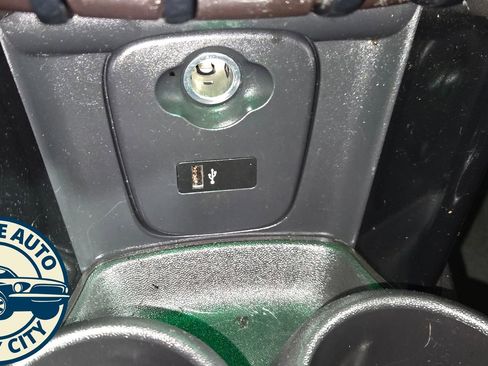 Used 2019 MINI Cooper 2-Door Hardtop image 17