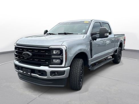 Used 2024 Ford F250 XLT w/ Black Appearance Package AWD/4WD image 2