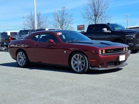 Used 2020 Dodge Challenger R/T Scat Pack image 2