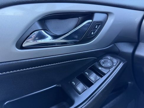 Used 2023 Chevrolet Traverse LT w/ LPO, Floor Liner Package image 17