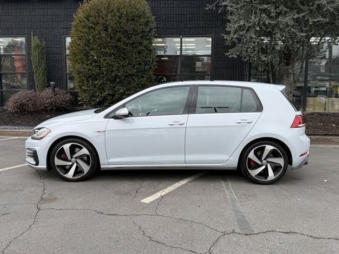 Used 2018 Volkswagen GTI SE w/ SE Leather Package image 9