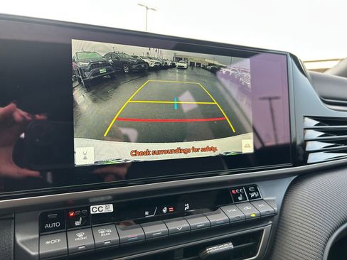 New 2026 Toyota Camry Hybrid image 19