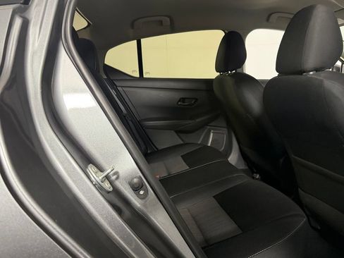 Used 2025 Nissan Sentra SV FWD image 27