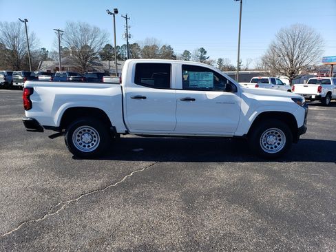 New 2026 Chevrolet Colorado W/T image 5
