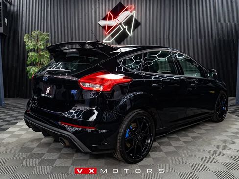 Used 2017 Ford Focus RS AWD/4WD image 2