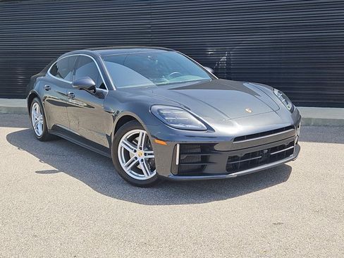 Certified 2024 Porsche Panamera 4 AWD/4WD image 3