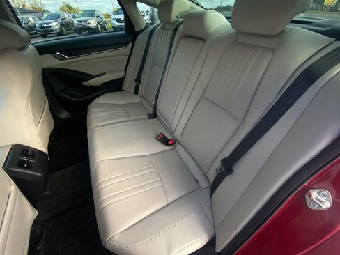 Used 2018 Honda Accord Touring image 26